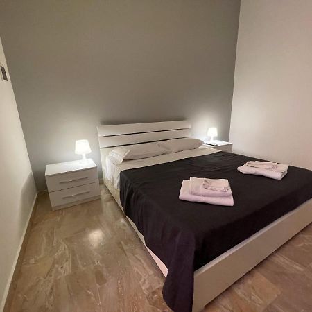Hotel Sleepy Max Rzym Zewnętrze zdjęcie