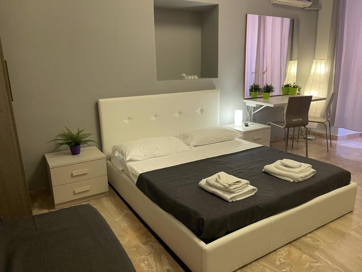 Hotel Sleepy Max Rzym Zewnętrze zdjęcie