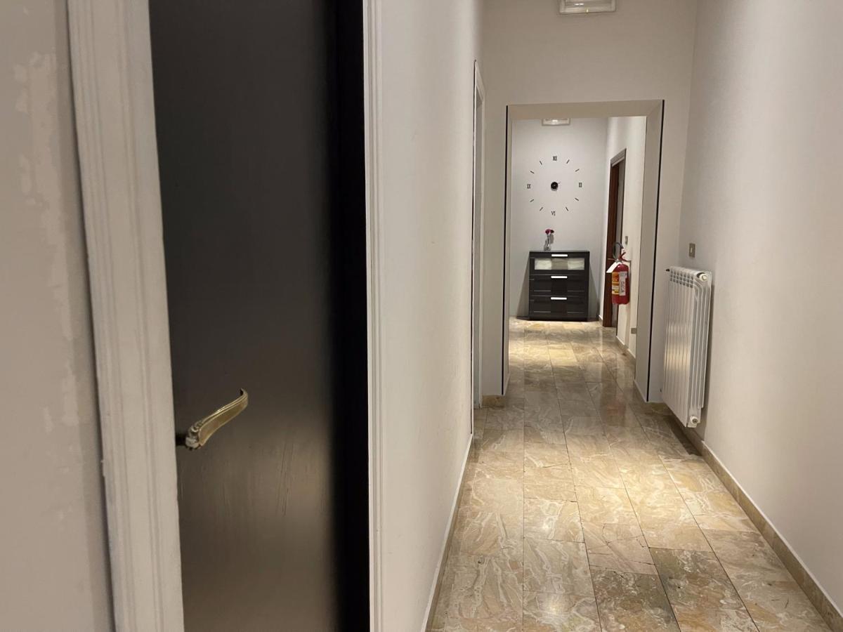 Hotel Sleepy Max Rzym Zewnętrze zdjęcie