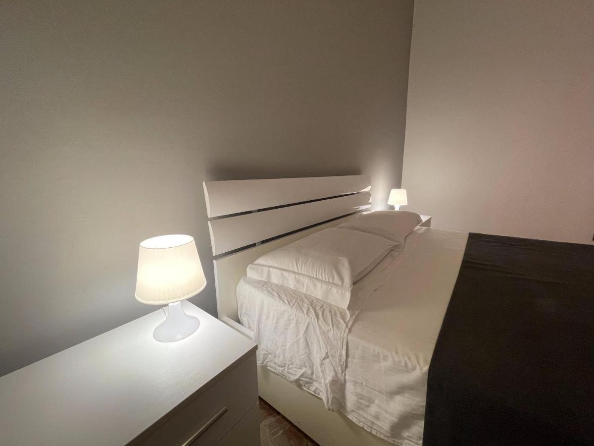 Hotel Sleepy Max Rzym Zewnętrze zdjęcie